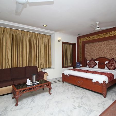 Oyo 5915 Hotel Swagath Nueva Delhi Exterior foto